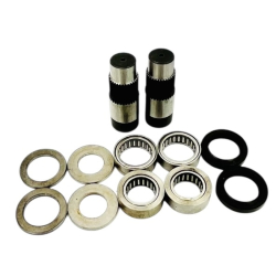 Oś wieloklin + obejmy + łożyska igiełkowe – zestaw zawieszenia wahaczykowego K-750 / M-72N / MW(MB)-750